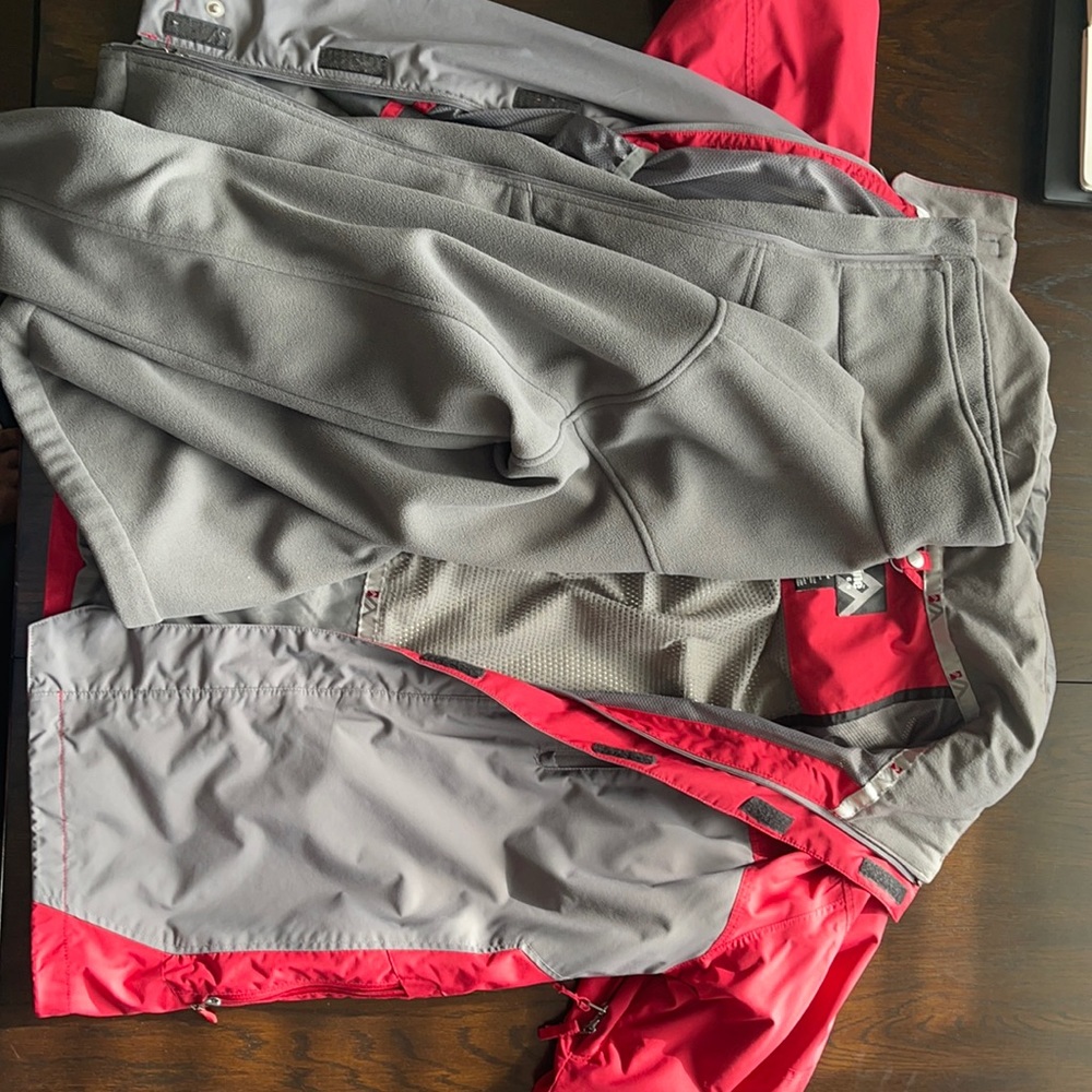 Amazing triple layer adjustable winter jacket!